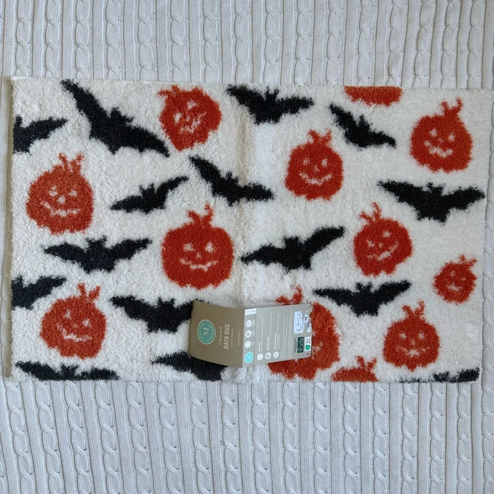 Martha Stewart Halloween Bath Mat NEW Rug Bat Jack O’Lantern Pumpkin Spooky Deco